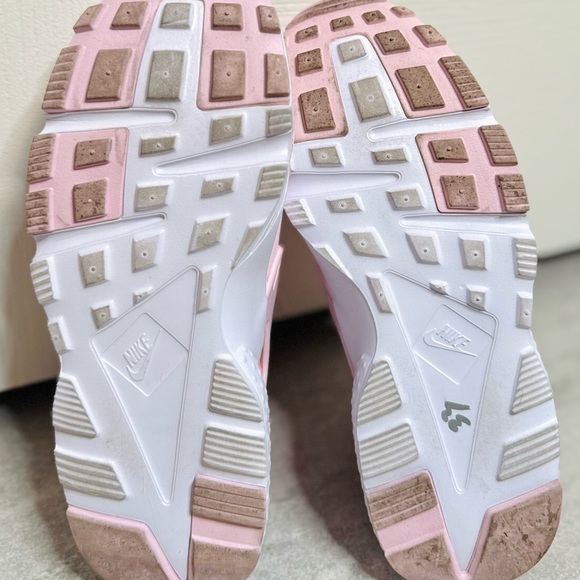 Nike huarache pink & white size 6.5 - Picture 6 of 6